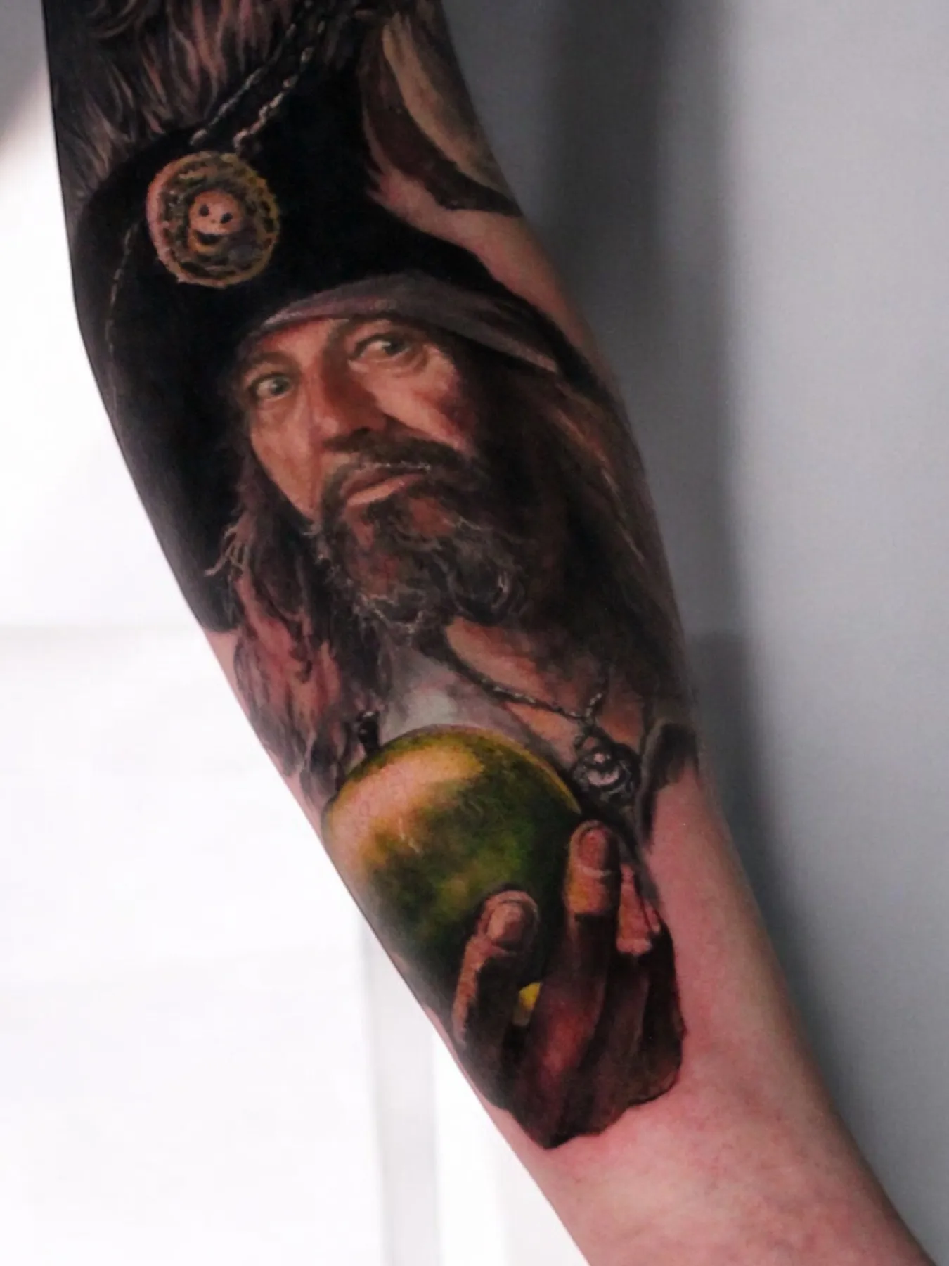 Color, Usee Tattoo