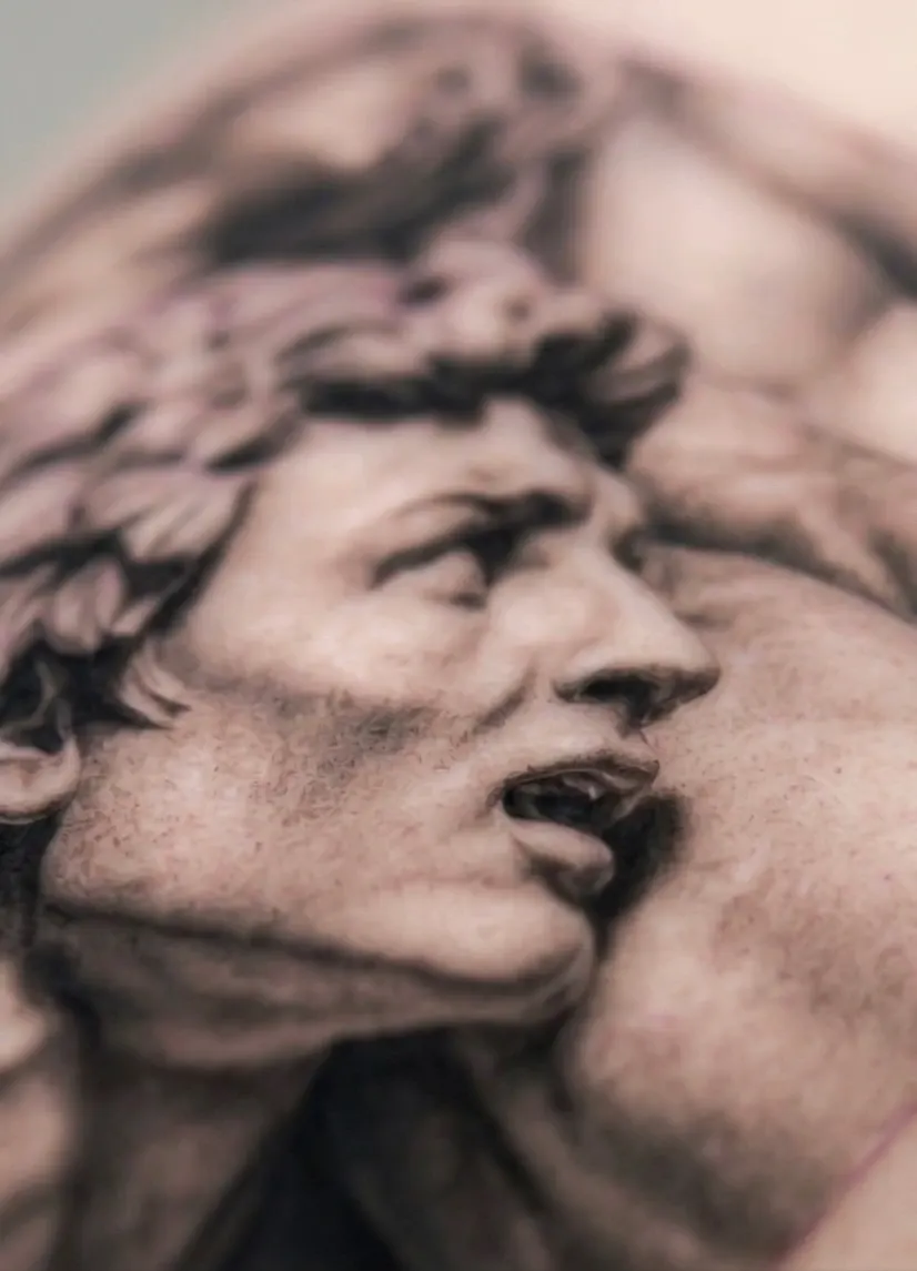 Micro Realism, Usee Tattoo