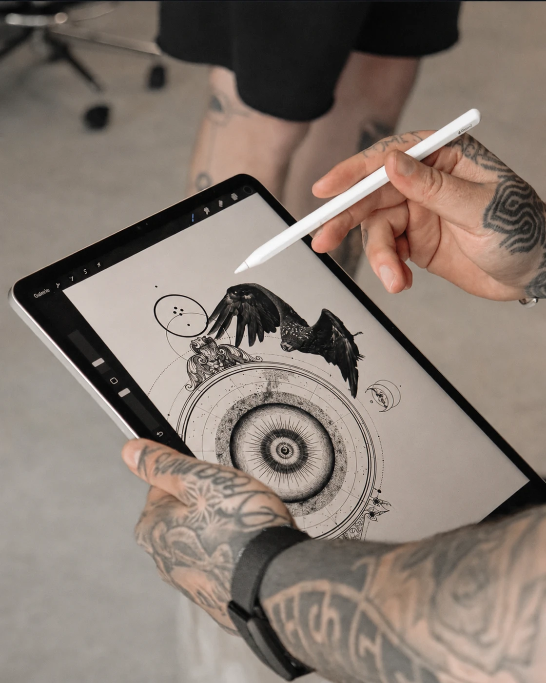 Tattoo consultation at Usee Tattoo