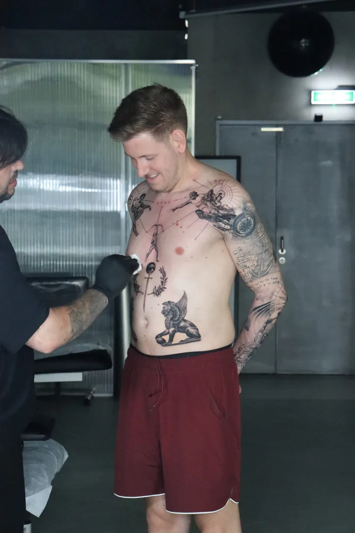Erstes Tattoo bei Usee Tattoo