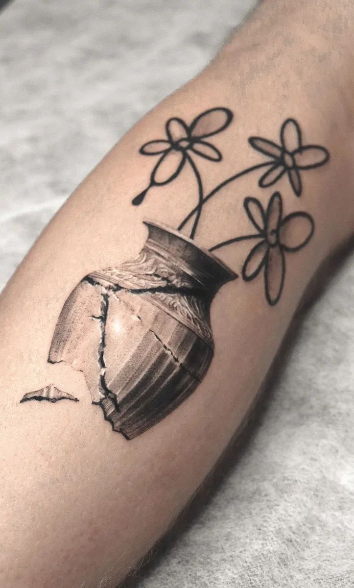 Cali, Usee Tattoo