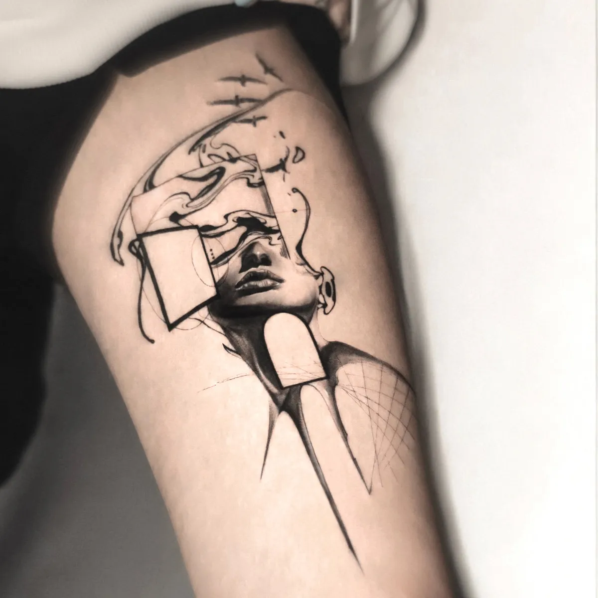 Cali, Usee Tattoo