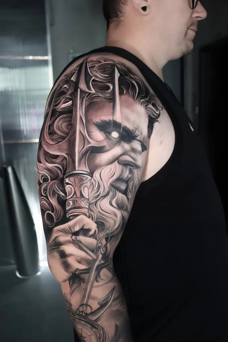 Josef, Usee Tattoo