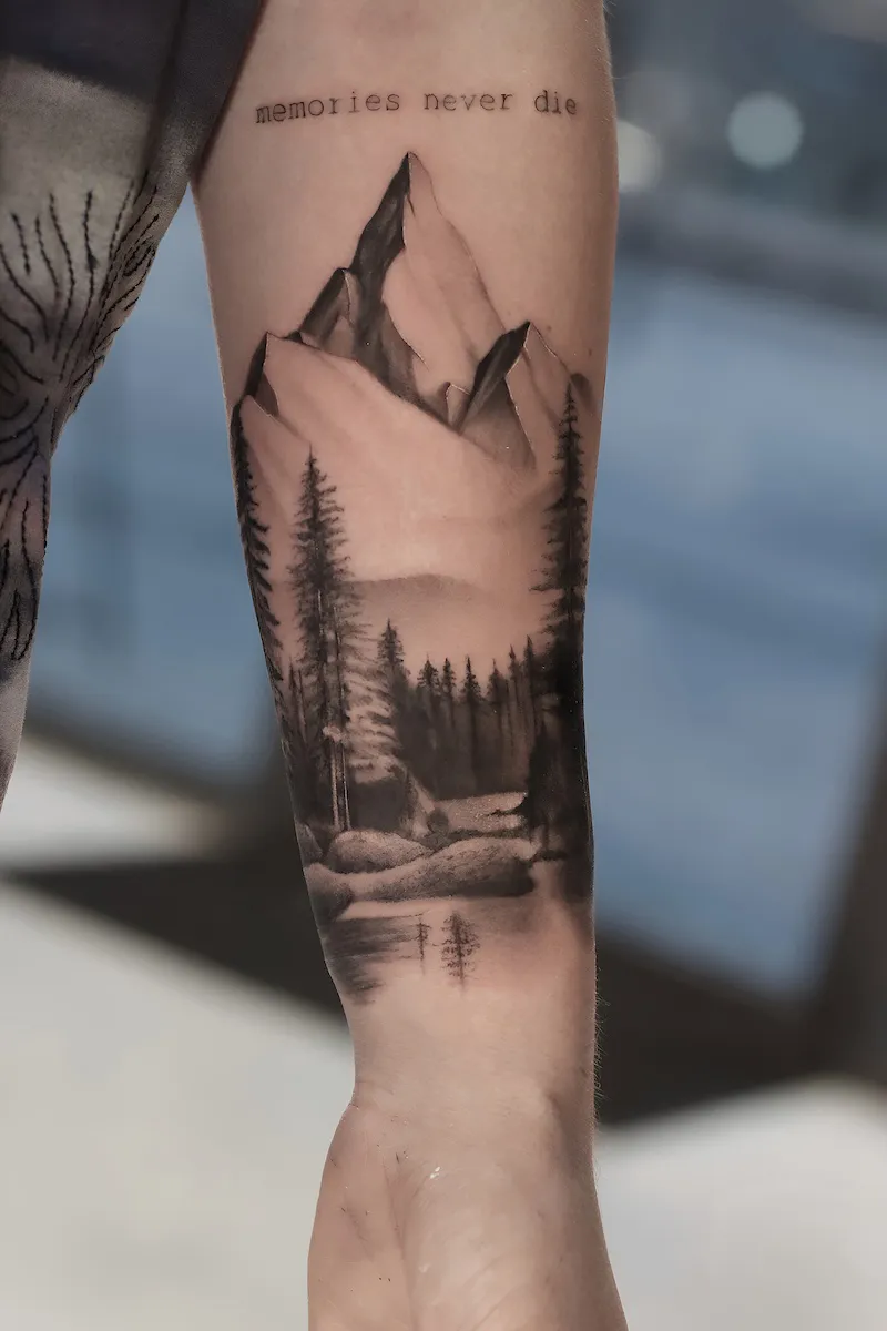 Josef, Usee Tattoo