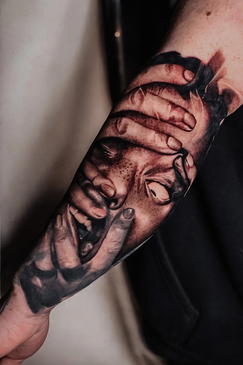 Josef, Usee Tattoo