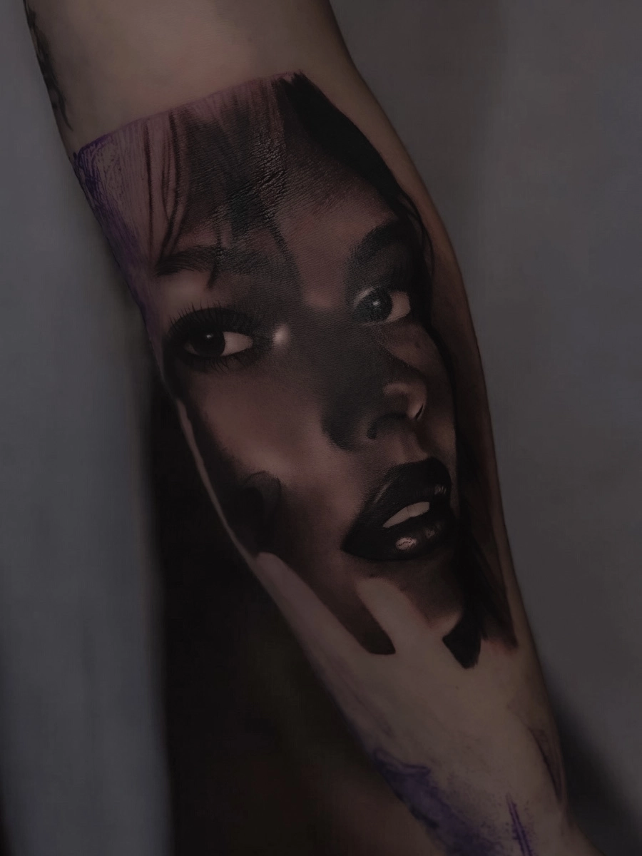 Josef, Usee Tattoo